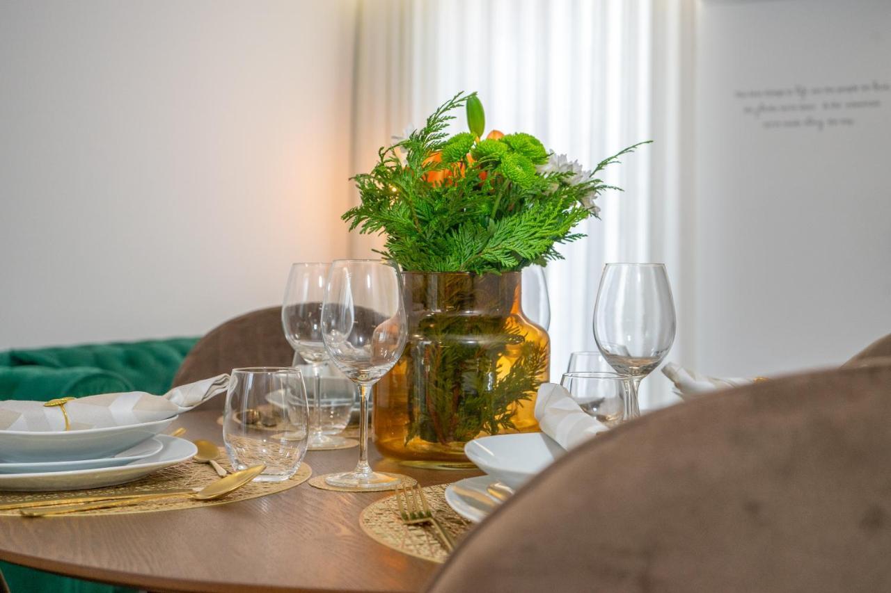 City Glow House 蓬塔德尔加达 外观 照片