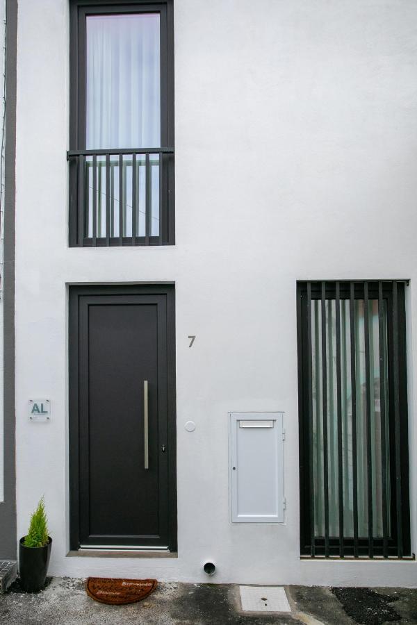 City Glow House 蓬塔德尔加达 外观 照片